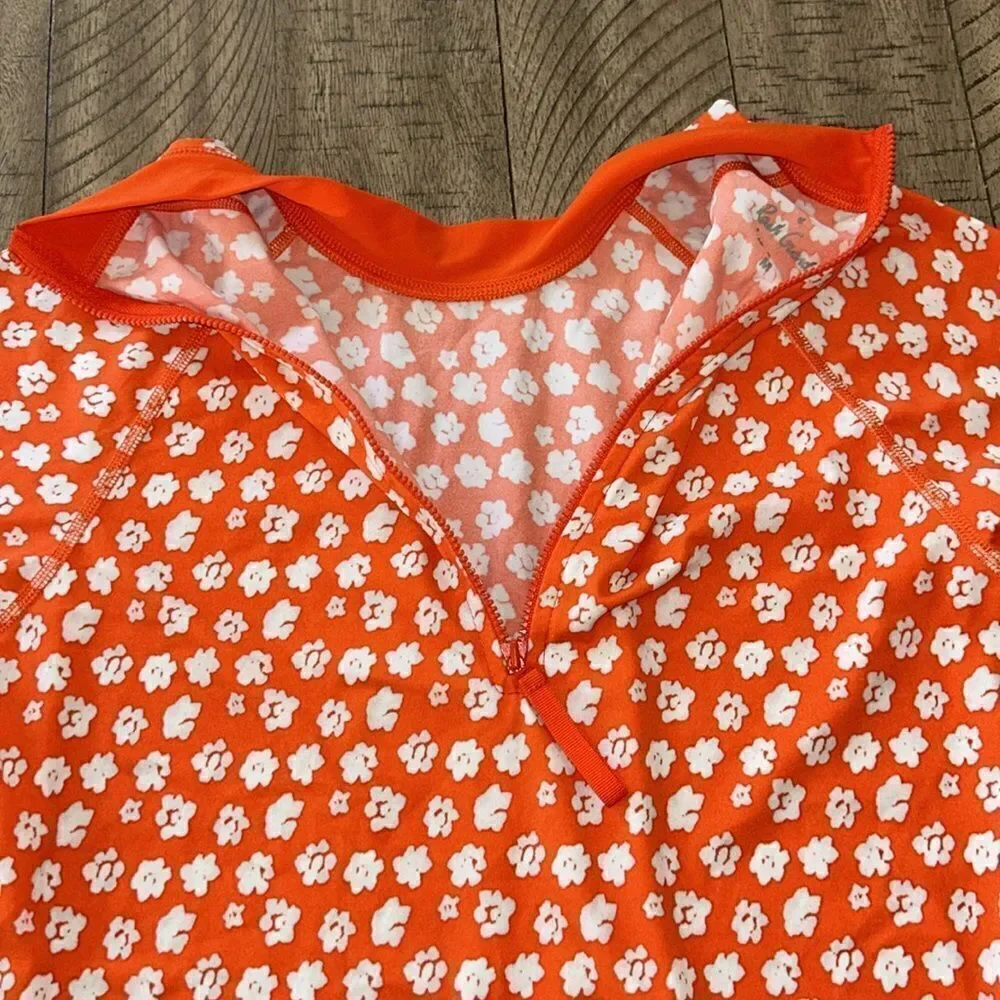 🏄🏻‍♀️ J Crew UK 🇬🇧 Poppy Print Rashguard 🏖️ waves or beach 🏝️ 🌊Back Zip